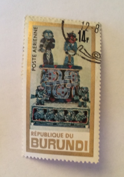 Почтовая марка Бурунди (Republique du Burundi) Sultan´s throne of Bamum-tribe | Год выпуска 1967 | Код каталога Михеля (Michel) BI 341