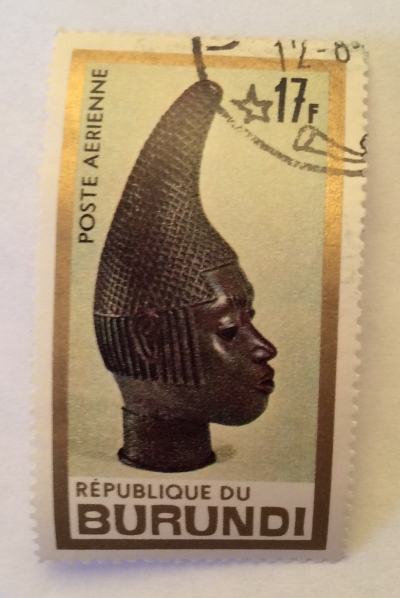 Почтовая марка Бурунди (Republique du Burundi) Sculpture of Queenmother of Benin | Год выпуска 1967 | Код каталога Михеля (Michel) BI 342-2