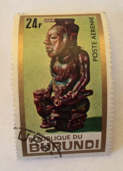 Почтовая марка Бурунди (Republique du Burundi) Sculpture of King Kata-Mbula | Год выпуска 1967 | Код каталога Михеля (Michel) BI 343