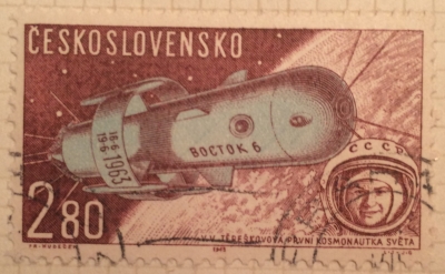 Почтовая марка Чехословакия (Ceskoslovensko ) Vostok 6 and Valentina Tereshkova | Год выпуска 1963 | Код каталога Михеля (Michel) CS 1414