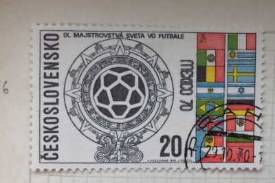 Почтовая марка Чехословакия (Ceskoslovensko ) World Cup Emblem and Flags | Год выпуска 1970 | Код каталога Михеля (Michel) CS 1958