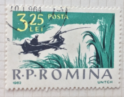 Почтовая марка Румыния (Posta Romana) Boat fishing in Donau Delta | Год выпуска 1962 | Код каталога Михеля (Michel) RO 2085