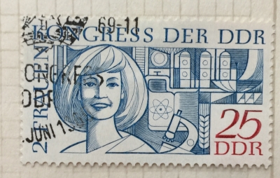 Почтовая марка ГДР (DDR) Woman, lab | Год выпуска 1969 | Код каталога Михеля (Michel) DD 1475