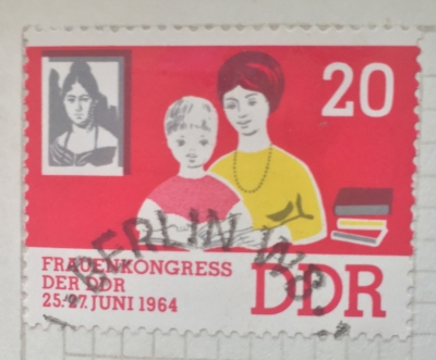 Почтовая марка ГДР (DDR) Woman with child | Год выпуска 1964 | Код каталога Михеля (Michel) DD 1030