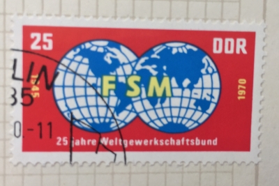 Почтовая марка ГДР (DDR) Globe halves | Год выпуска 1970 | Код каталога Михеля (Michel) DD 1578