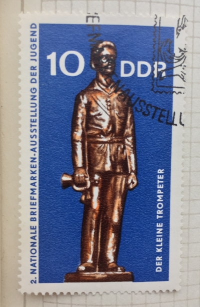 Почтовая марка ГДР (DDR) Youth stamp exposition | Год выпуска 1970 | Код каталога Михеля (Michel) DD 1613