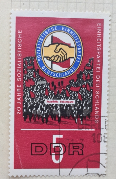 Почтовая марка ГДР (DDR) Insignia of the SED | Год выпуска 1966 | Код каталога Михеля (Michel) DD 1173
