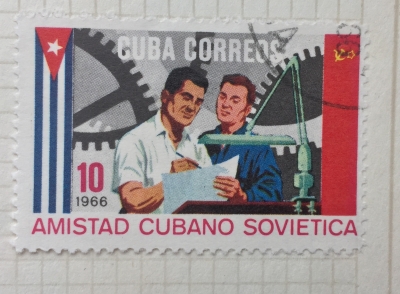 Почтовая марка Куба (Cuba correos) Cuban and sowje- genetic engineer, flags | Год выпуска 1966 | Код каталога Михеля (Michel) CU 1224