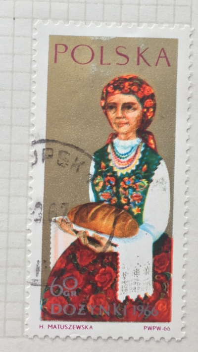 Почтовая марка Польша (Polska) Woman holding loaf of bread | Год выпуска 1966 | Код каталога Михеля (Michel) PL 1694
