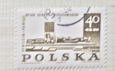 Почтовая марка Польша (Polska) Memorial of Auschwitz | Год выпуска 1967 | Код каталога Михеля (Michel) PL 1758