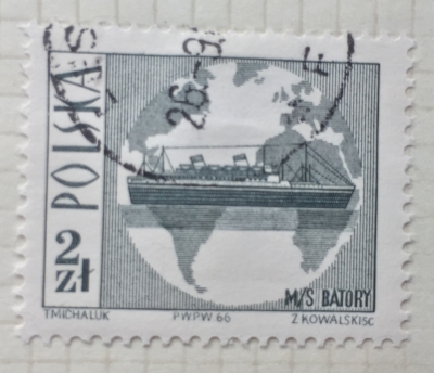 Почтовая марка Польша (Polska) M.S. Batory and globe | Год выпуска 1966 | Код каталога Михеля (Michel) PL 1713