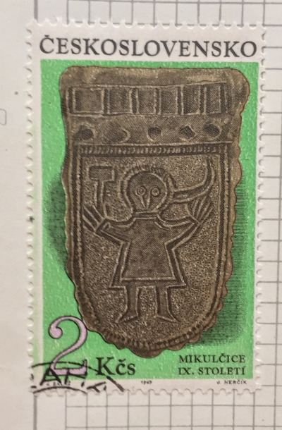 Почтовая марка Чехословакия (Ceskoslovensko) Gilt strap ornament with human figure (9th cent.) | Год выпуска 1969 | Код каталога Михеля (Michel) CS 1902