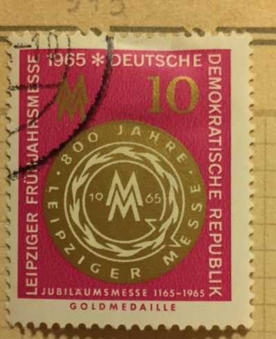 Почтовая марка ГДР (DDR) Gold Medal of the Leipzig Fair Office, Front | Год выпуска 1965 | Код каталога Михеля (Michel) DD 1090