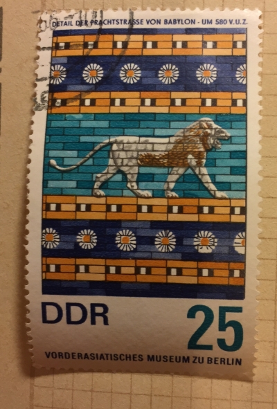 Почтовая марка ГДР (DDR) Lion from the street procession | Год выпуска 1966 | Код каталога Михеля (Michel) DD 1231