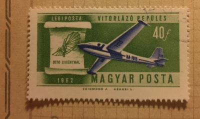 Почтовая марка Венгрия (Magyar Posta) Sailplane and Lilienthal's 1898 design | Год выпуска 1962 | Код каталога Михеля (Michel) HU 1847A