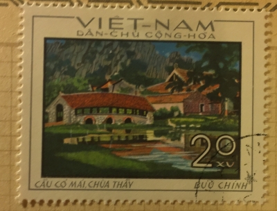 Почтовая марка Вьетнам (Vietnam) Roofed bridge of Thay pagoda | Год выпуска 1968 | Код каталога Михеля (Michel) VN 552