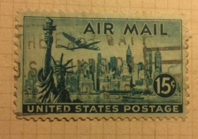 Почтовая марка США (United States postage) Statue Of Liberty, New York Skyline & Lockheed Constellation | Год выпуска 1947 | Код каталога Михеля (Michel) US 561