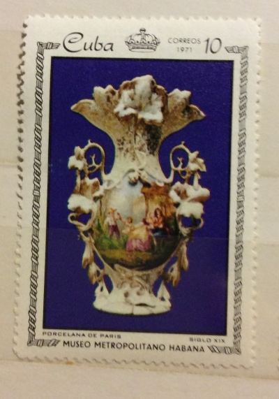 Почтовая марка Куба (Cuba correos) Porcelain vase;. Paris, 19th century | Год выпуска 1971 | Код каталога Михеля (Michel) CU 1676