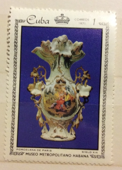 Почтовая марка Куба (Cuba correos) Porcelain vase; Paris, 19th century. | Год выпуска 1971 | Код каталога Михеля (Michel) CU 1674