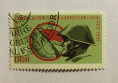 Почтовая марка ГДР (DDR) Fighter, emblem | Год выпуска 1972 | Код каталога Михеля (Michel) DD 1874