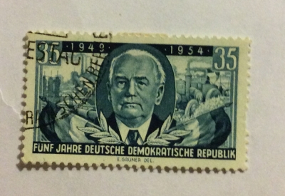 Почтовая марка ГДР (DDR) Pieck, Wilhelm | Год выпуска 1954 | Код каталога Михеля (Michel) DD 444XI